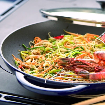Chasseur 16-inch Red French Enameled Cast Iron Wok with Glass Lid